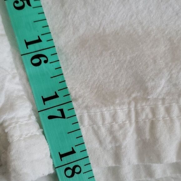 C.B. Casual Women's capris pants - Picture 9 of 9